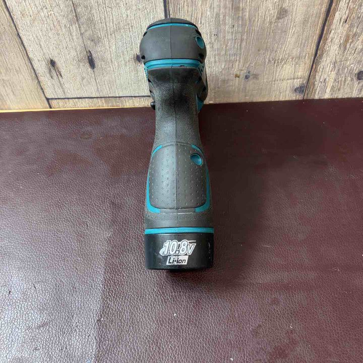 【中古品】マキタ(makita) コードレスドリルドライバー DF030DZ 10.8V バッテリー付属【東大和店】