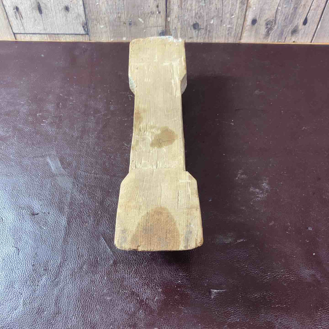 【中古品】天然砥石 産地不明 重量：台座含め1.9Kg 総本山？ 沼田？ 【東大和店】