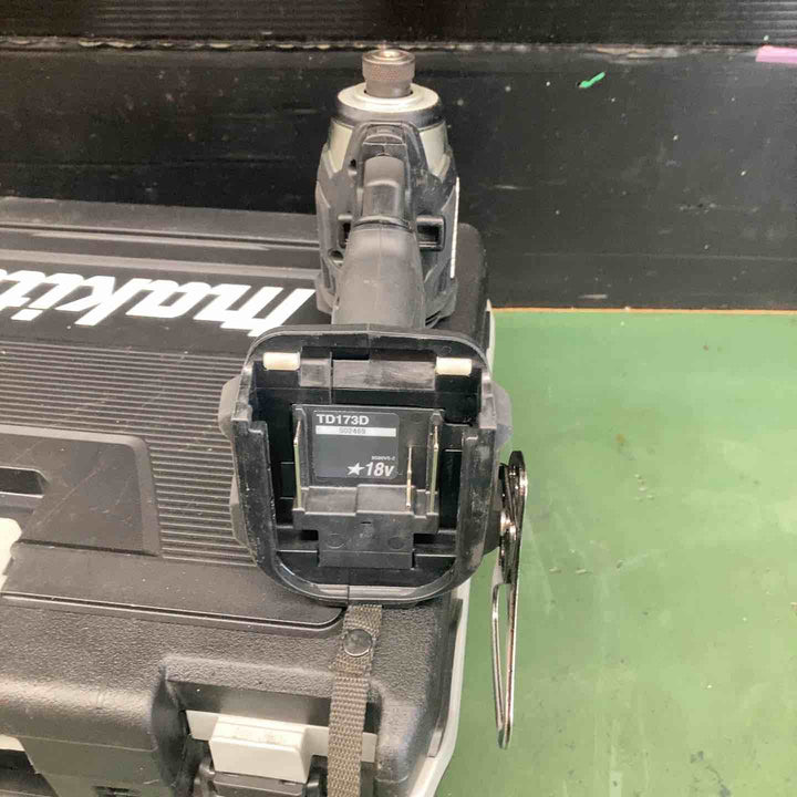 ★マキタ(makita) コードレスインパクトドライバー TD173DRGXB　充電回数5回 3回【戸田店】