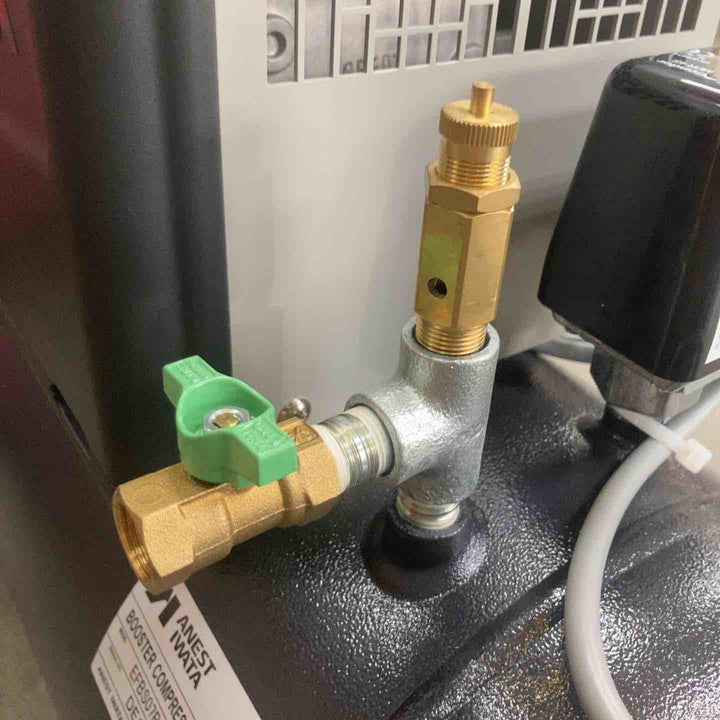 【店頭受取り限定】アネスト岩田 コンプレッサー EFBS07-9.5【川崎店】