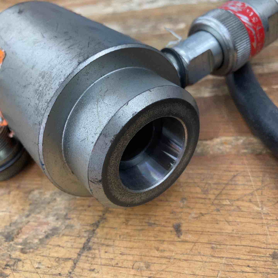 ◇泉精器(IZUMI) 分離型油圧式パンチャ SH-10-1(ポンプHP-180N付)【柏店】