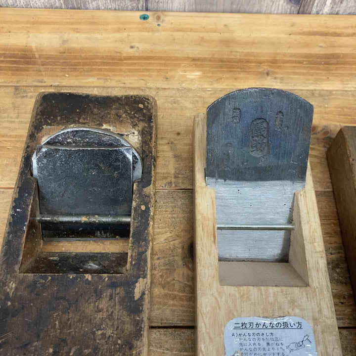 【中古品】 儀助・村行・宗廣・㐂代光 鉋4個セット 鉋 かんな カンナ 和工具 大工道具 鑿 のみ 鋸 のこ 【東大和店】