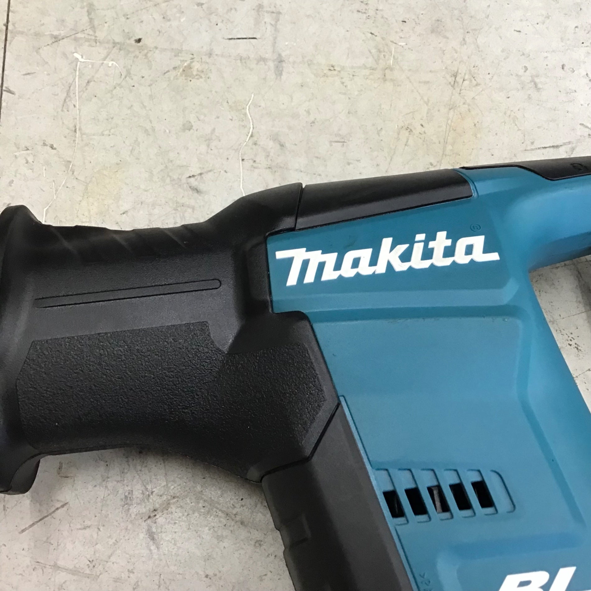 中古美品】◎メンテ済み◎ マキタ/makita コードレスレシプロソー 中古美品】◎メンテ済み◎ マキタ/makita コードレスレシプロソー