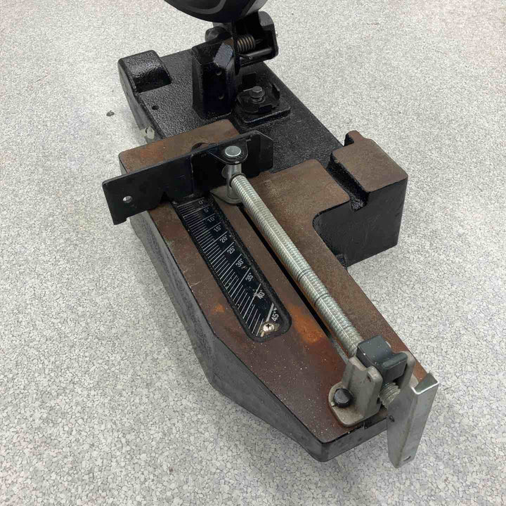 【店頭受取り限定】★マキタ(makita) コードレスバンドソー PB001GZ スタンド付き【八潮店】