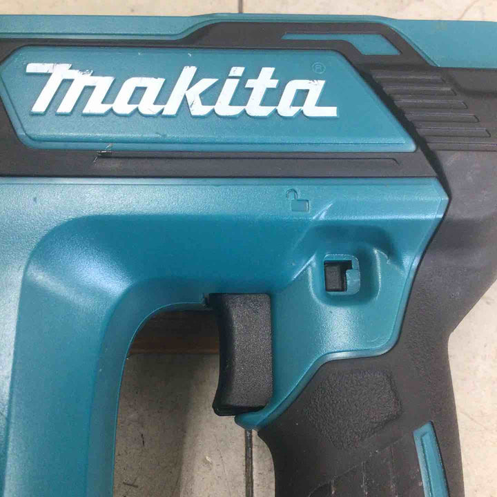【中古品】 マキタ/makita コードレスタッカー ST421DZ 【鴻巣店】