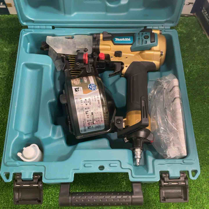 マキタ makita 50mm 高圧エア釘打ち機 エアダスタ付 ゴールド AN533HSP1【草加店】