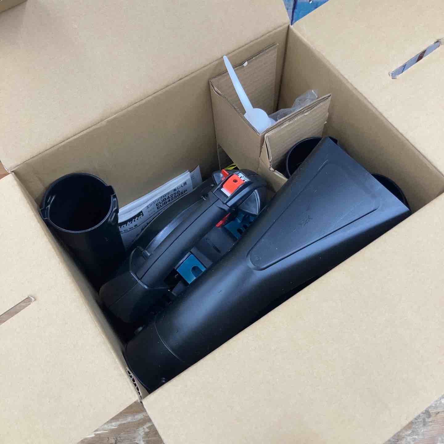 ◇マキタ(makita) エンジンブロワ EUB4250SP ブロワ機能のみ【柏店