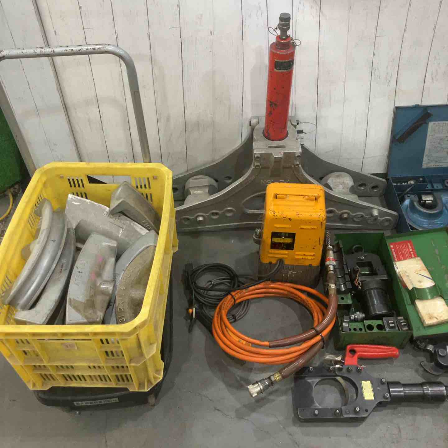 TASCO　真空ポンプ　型番不明　中古品　現状品　【ハンズクラフト宜野湾店】 沖縄・宜野湾で電動工具高価買取なら】ハンズクラフト沖縄宜野湾店
