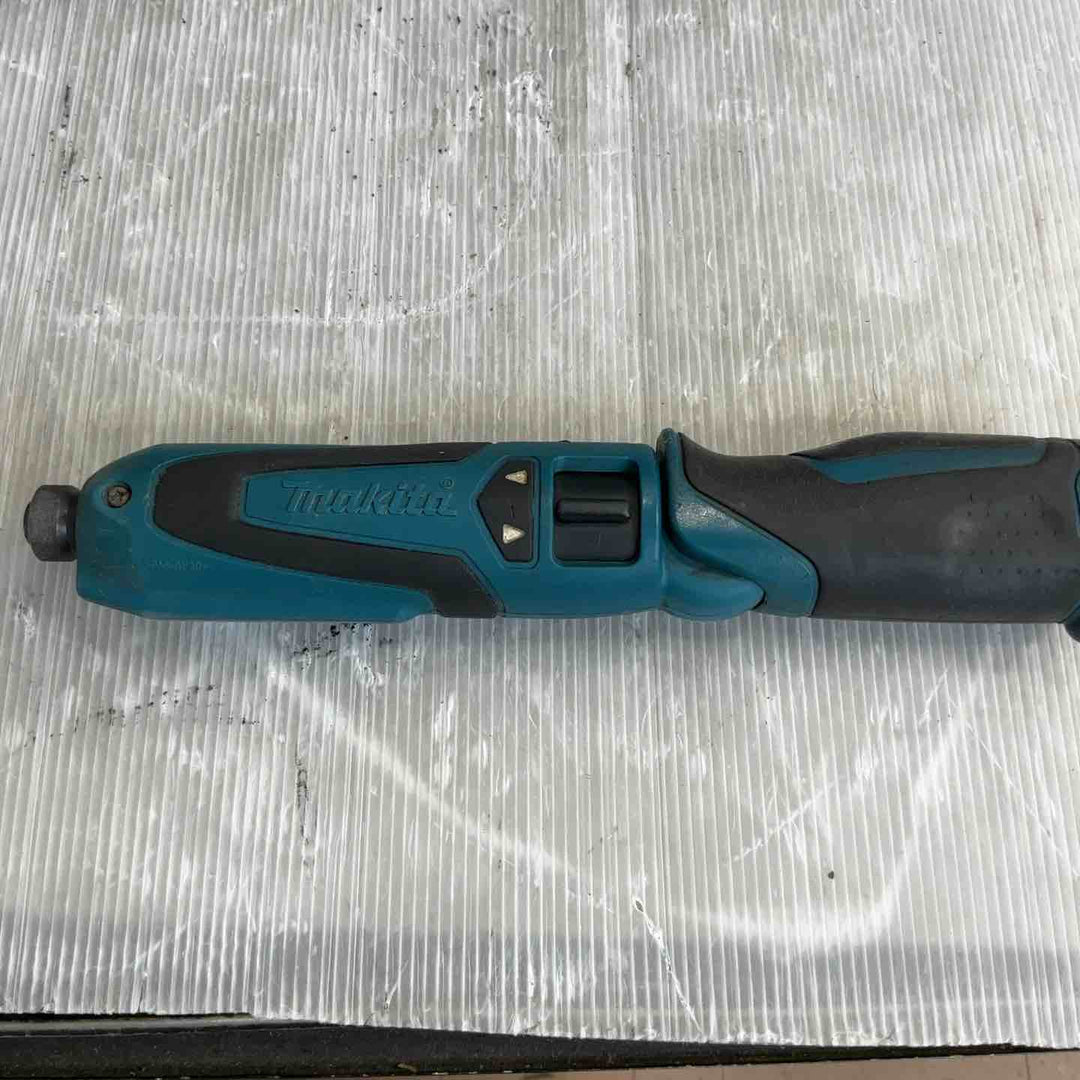 ☆マキタ(makita) コードレスペンインパクトドライバ TD021DSHSP【草加店】