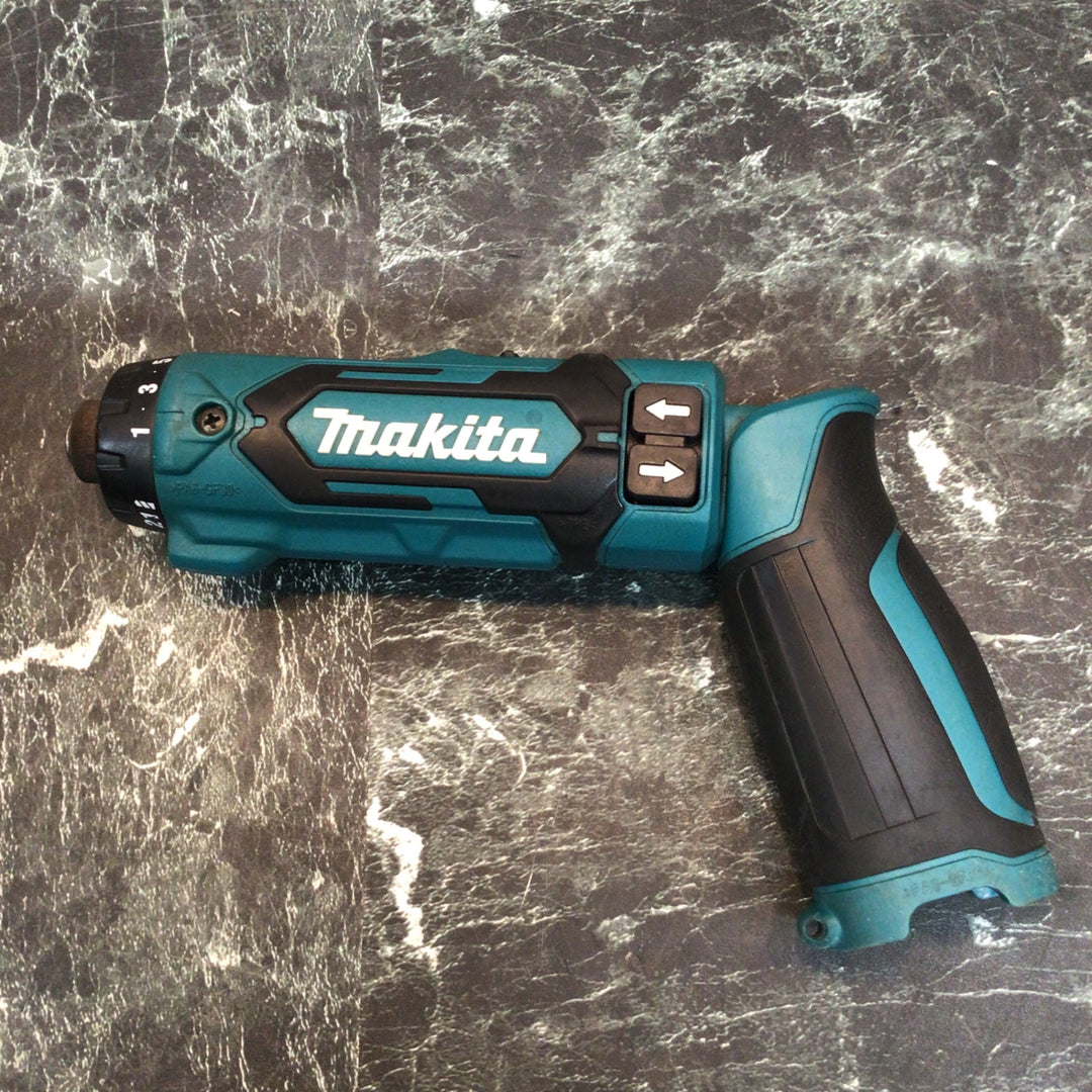 ★マキタ(makita) コードレスペンドリルドライバー DF012DZ【八潮店】