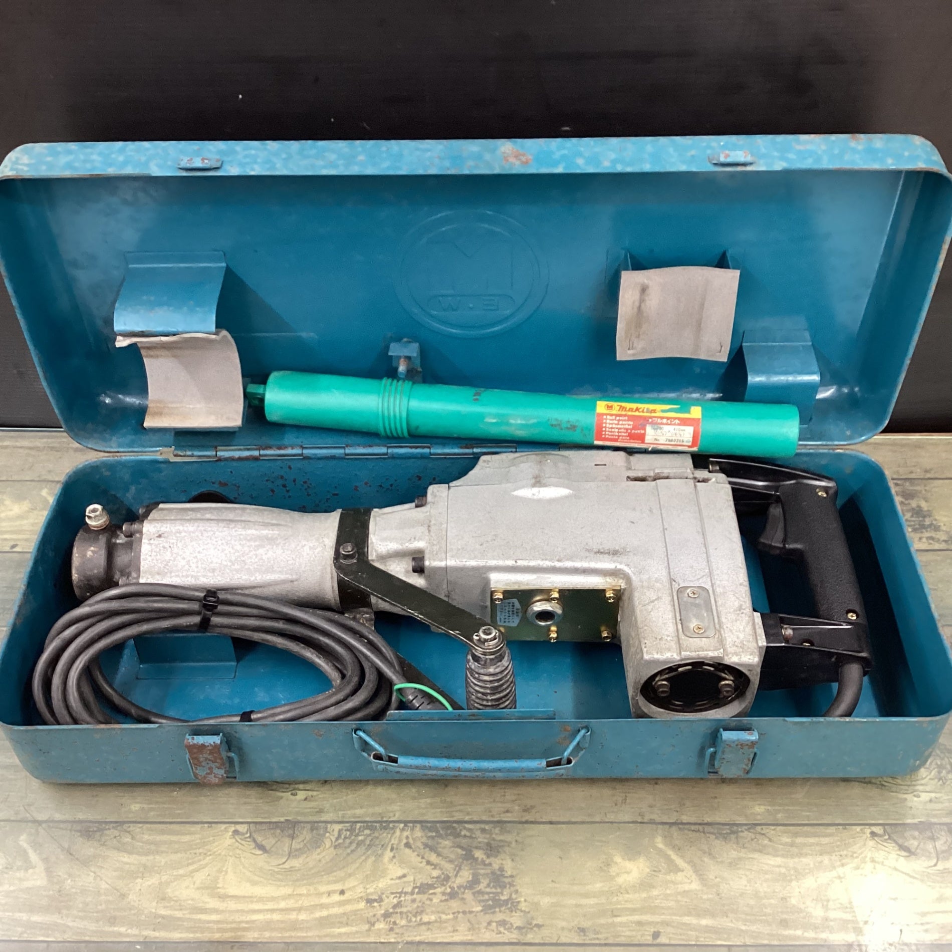 店頭受取り限定】 マキタ(makita) 電動ハンマ HM1301 【東大和店