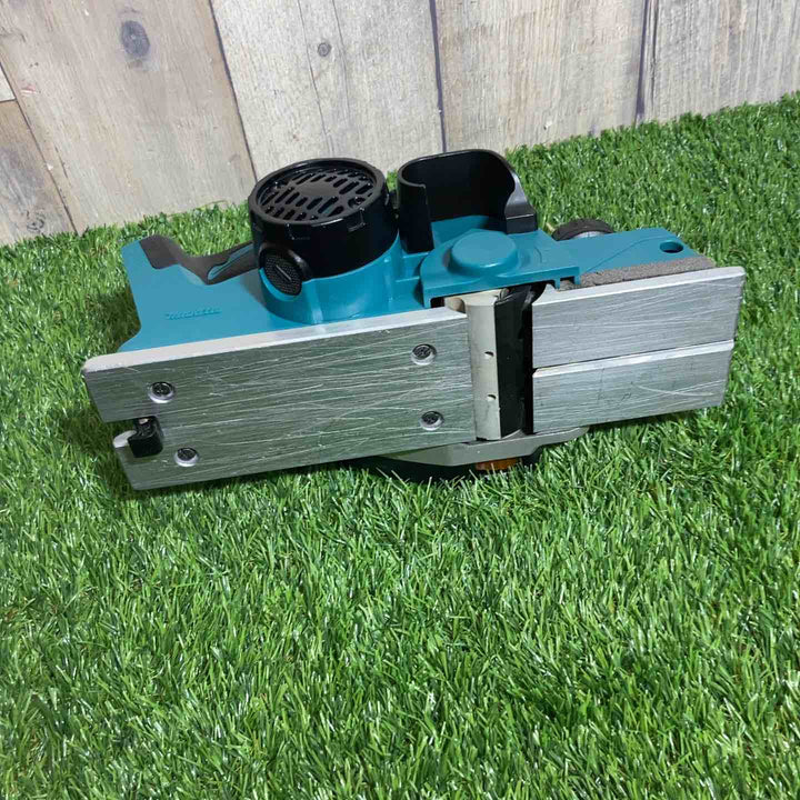 ◇マキタ(makita) 14.4Vコードレスカンナ KP140DZ 本体のみ【戸田店】