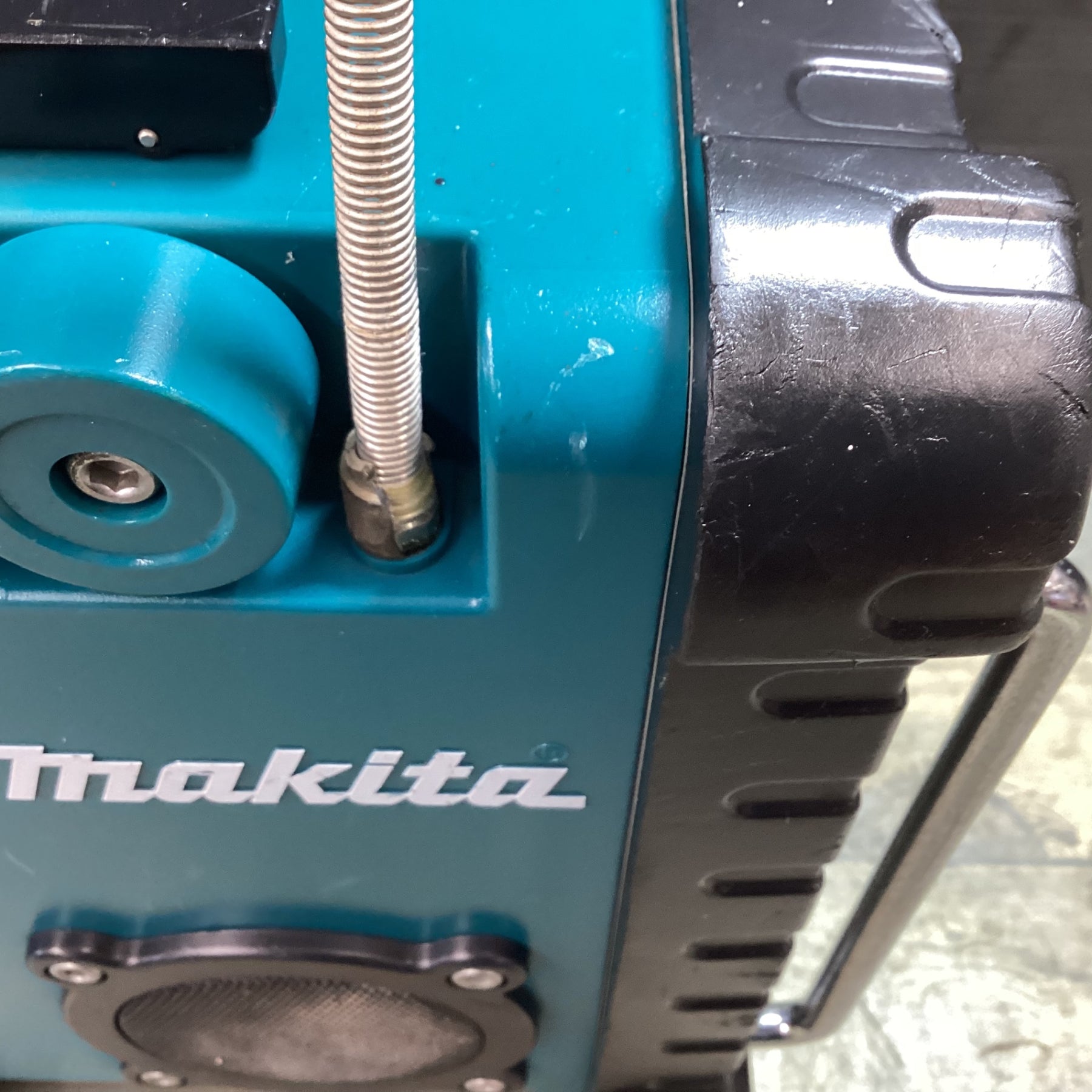 ☆マキタ(makita) コードレスラジオ MR100【東大和店】 – アクト