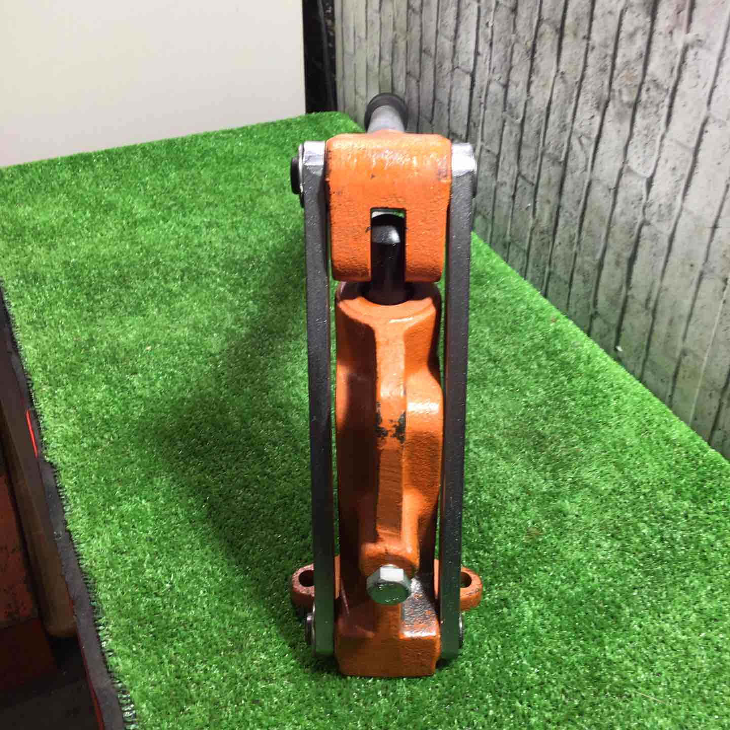 ◇ネグロス電工 パンチャ MAK-D チャンネル穴あけ工具 MAKD【川口店
