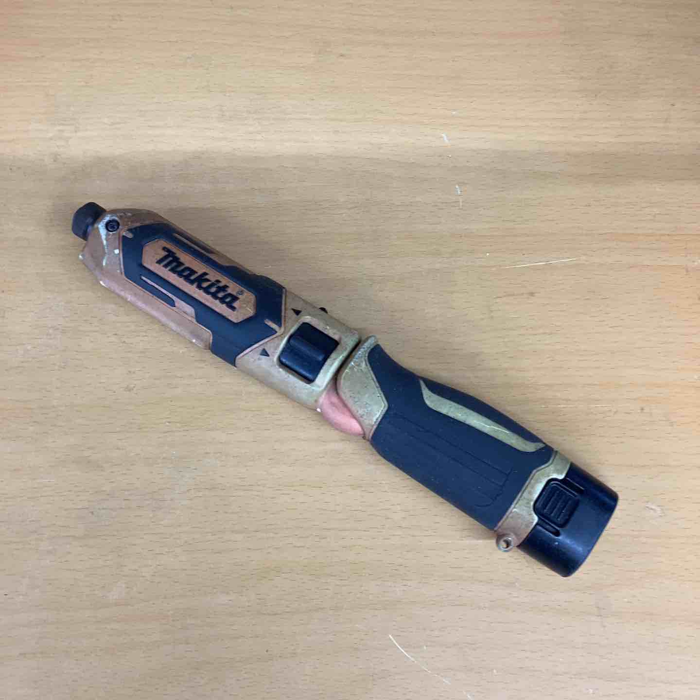 ☆マキタ(makita) コードレスペンインパクトドライバー TD022DSHXW