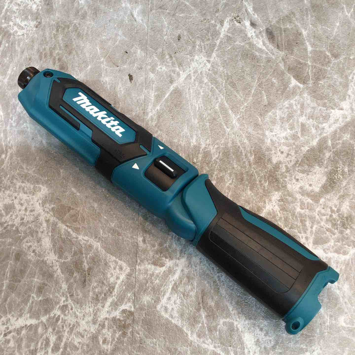 ★マキタ(makita) コードレスペンインパクトドライバー TD022DSHX【八潮店】