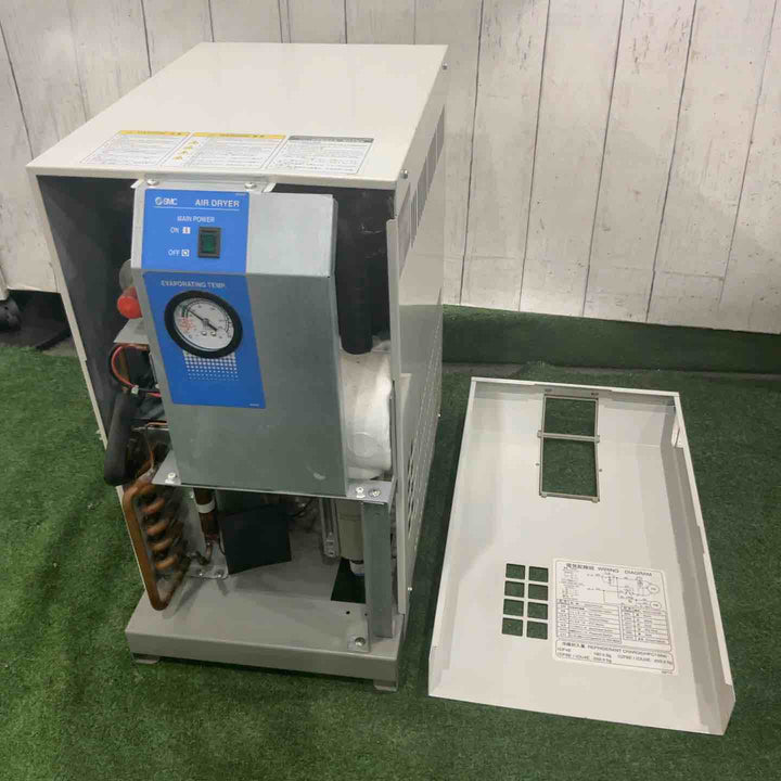 SMC エアドライヤー DUAL+ IDU3E-10-X164 エアードライヤー 【川口店】