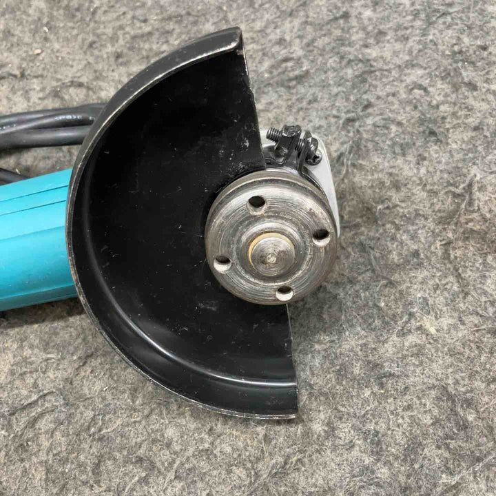 ☆マキタ(makita) 125mm ディスクグラインダ 9535B【鴻巣店】