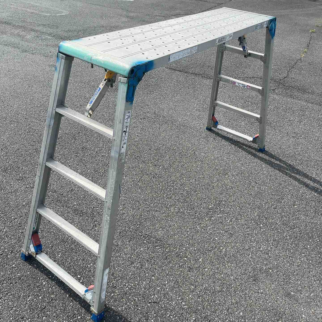 【店頭受取り限定】◇アルインコ(ALINCO) アルミ製レベル調節式作業台 CSR-150 マイティベース 足場台 立ち馬【岩槻店】