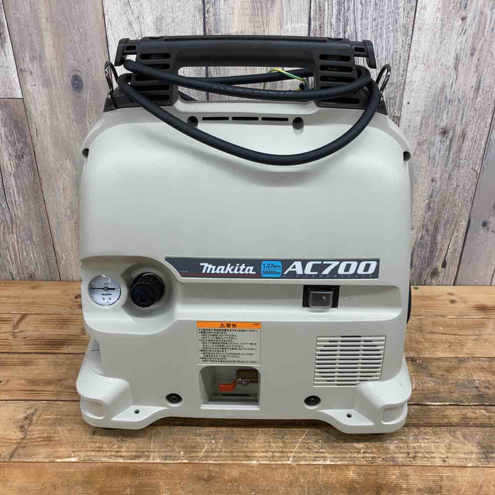 マキタ(makita) エアコンプレッサー AC700 【東大和店】