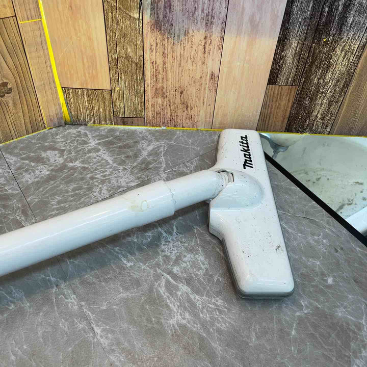 ◇マキタ(makita) コードレスクリーナー CL180FDZW【八潮店】