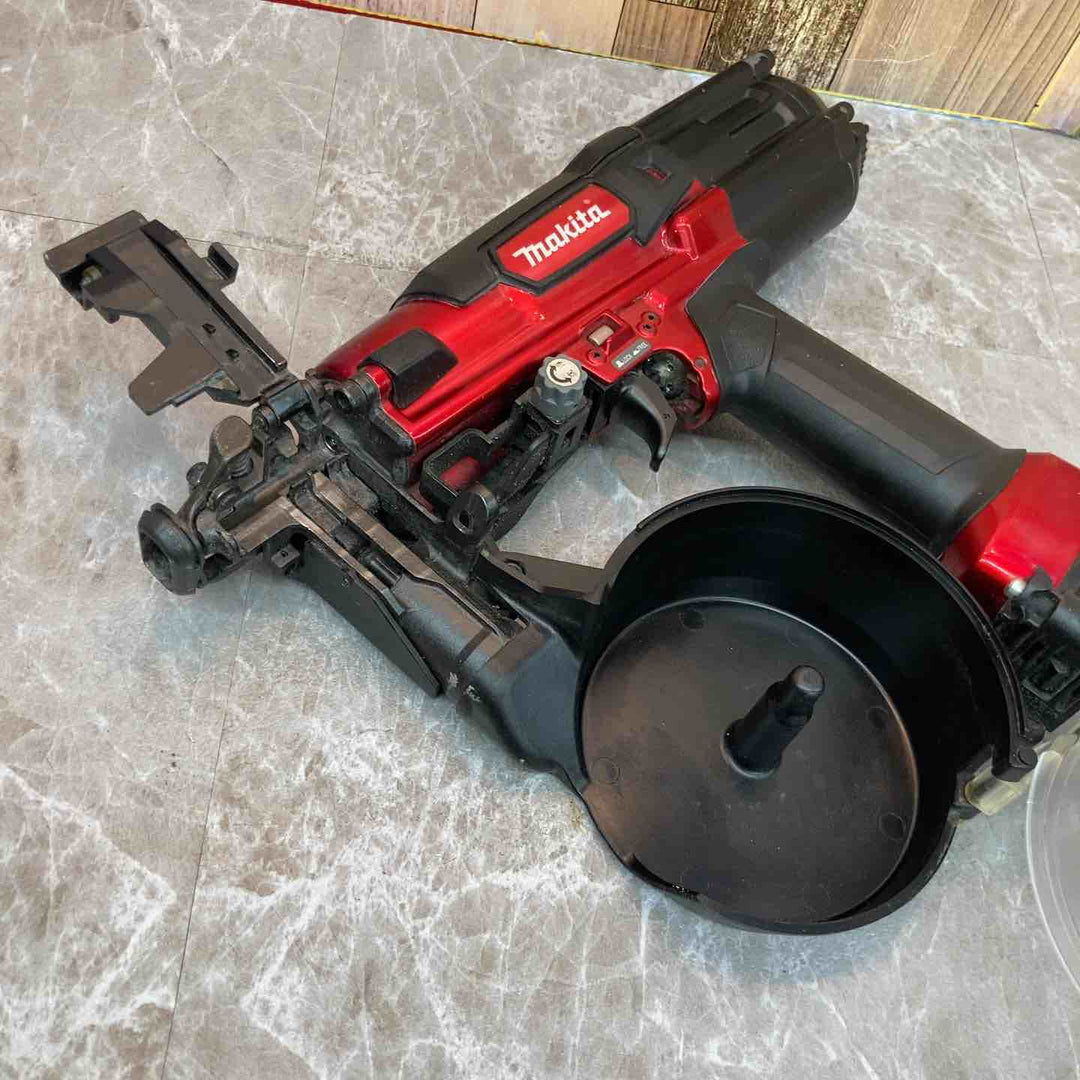 ★マキタ(makita) 高圧エアネジ打ち機 AR411HR【八潮店】