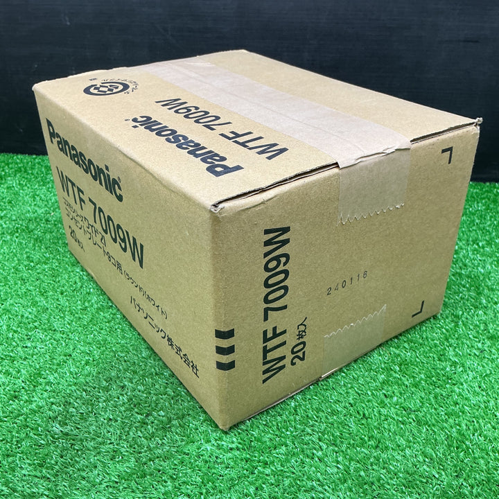 【未使用品】パナソニック ラウンドコンセントプレート9 WTF7009W 20枚入り【電材館越谷店】
