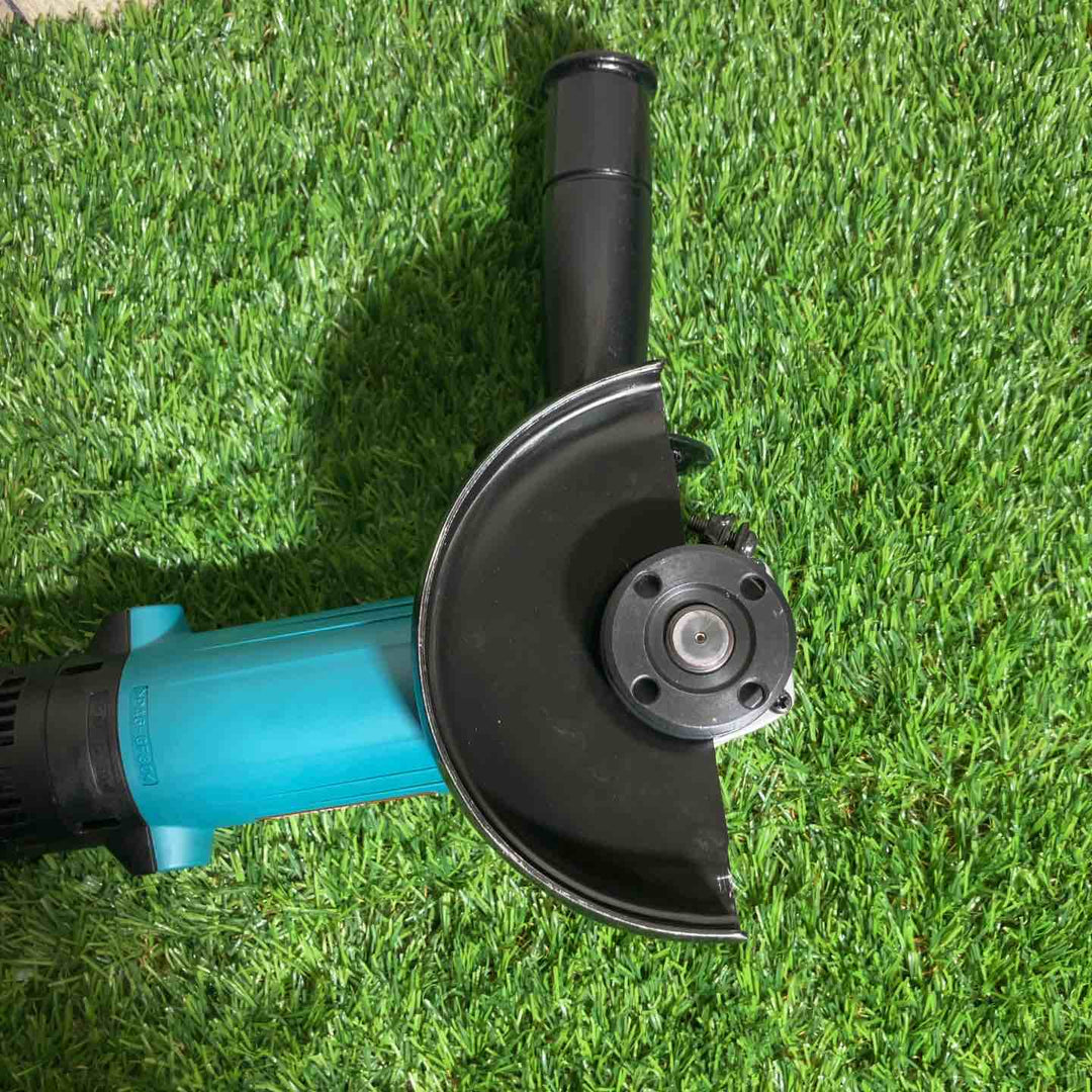 ☆マキタ(makita) 125mm ディスクグラインダ 9535B【戸田店】