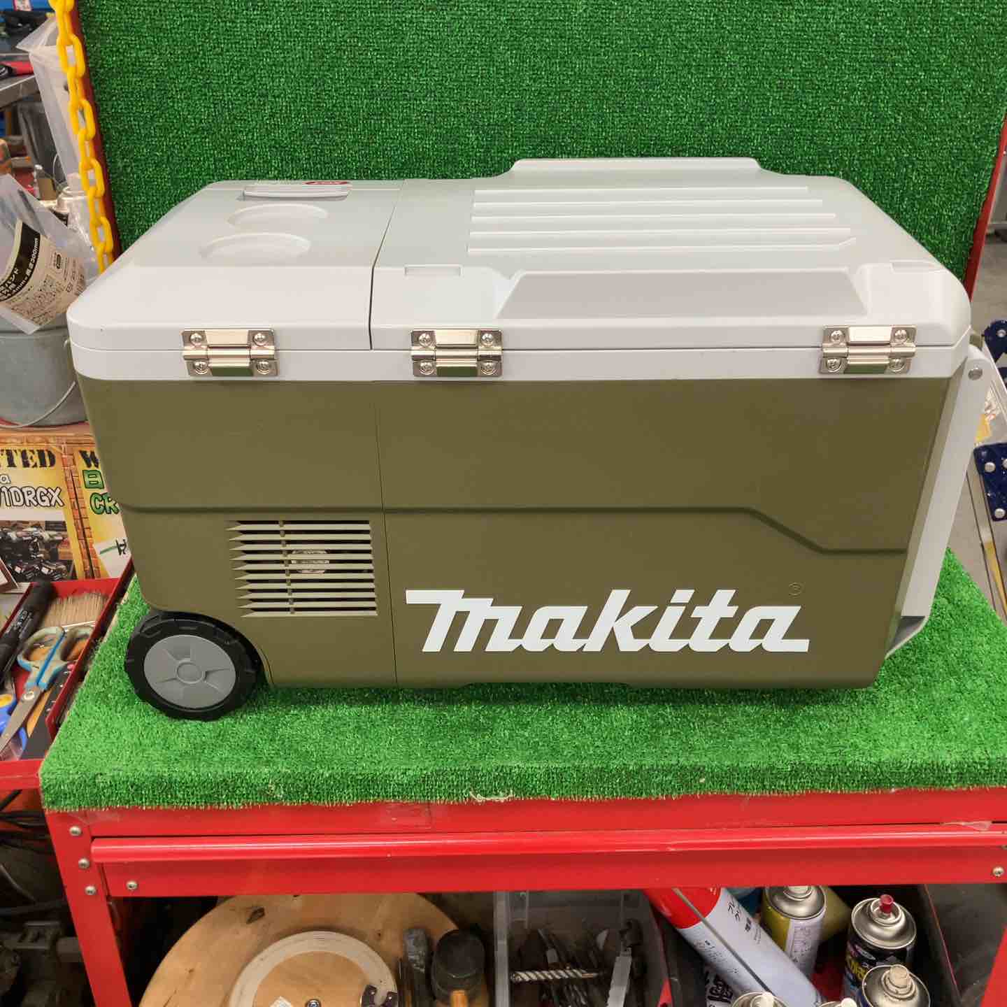 makita マキタ 保冷温庫 CW001G アウトドア コードレス 冷蔵庫 CW001G | 株式会社マキタ
