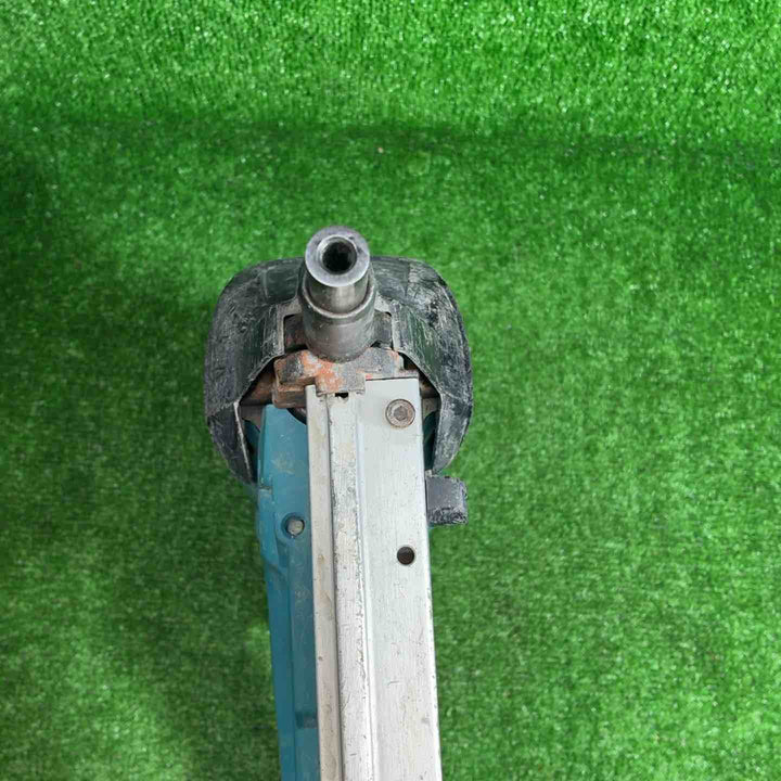 【現状品】 マキタ (makita) コードレスコンクリート用ガスピン打ち機 GN420C 【藤沢店】