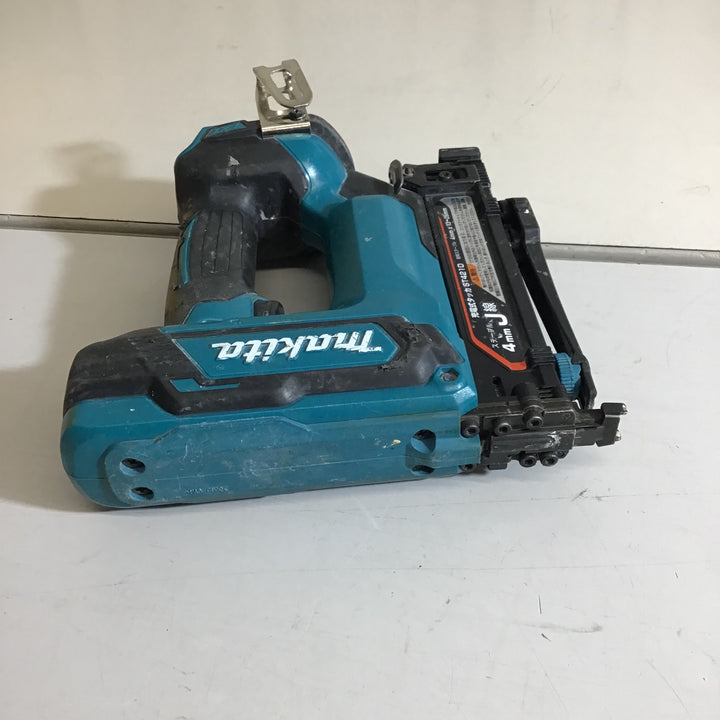○マキタ(makita) コードレスタッカー ST421DZ【戸田店】