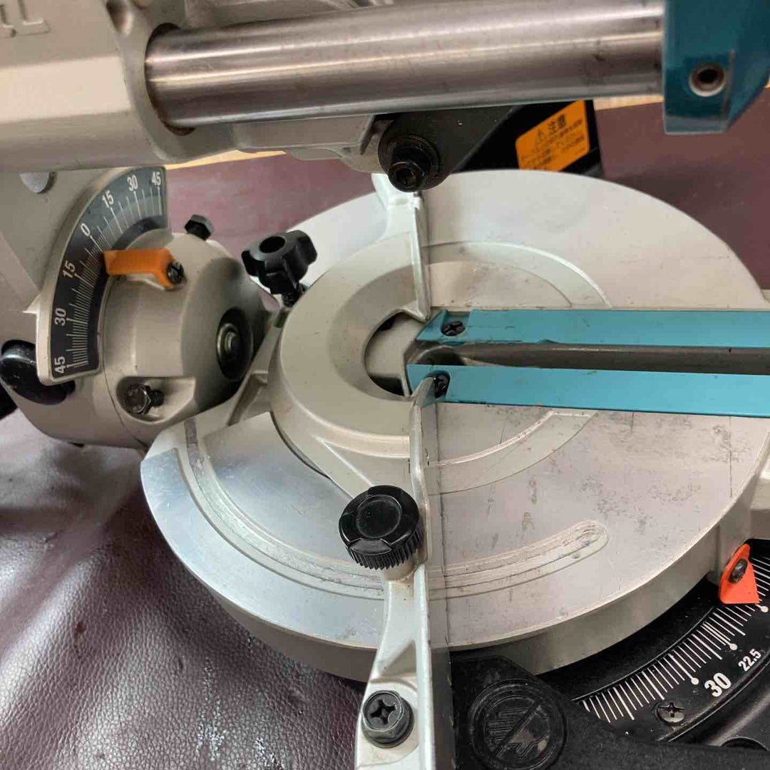 【中古品】マキタ(makita) 卓上スライドマルノコ LS0612FL 丸ノコ 100V【東大和店】