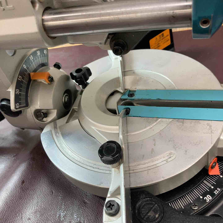 【中古品】マキタ(makita) 卓上スライドマルノコ LS0612FL 丸ノコ 100V【東大和店】