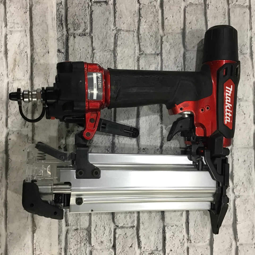 ★マキタ(makita) 高圧フィニッシュネイラ AF552H【川口店】