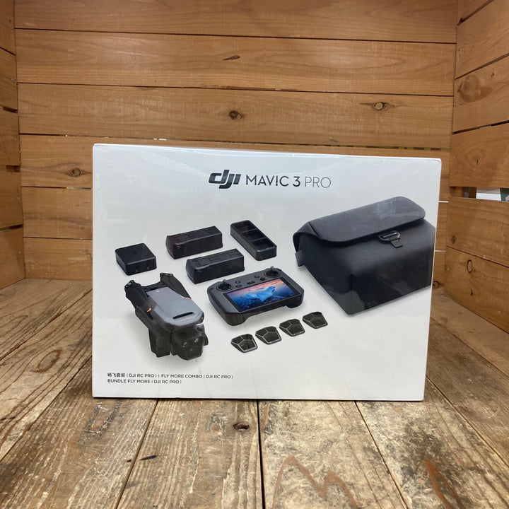 ★DJI ドローン DJI Mavic 3 Pro Fly More コンボ(DJI RC Pro付属 WM2624)【所沢店】