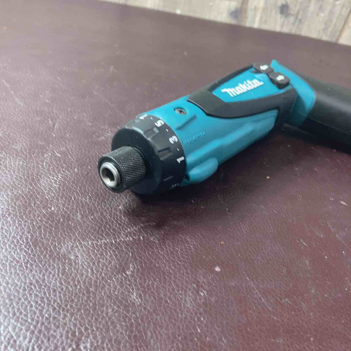 【中古品】マキタ(makita) コードレスペンドライバドリル DF010DS【東大和店】