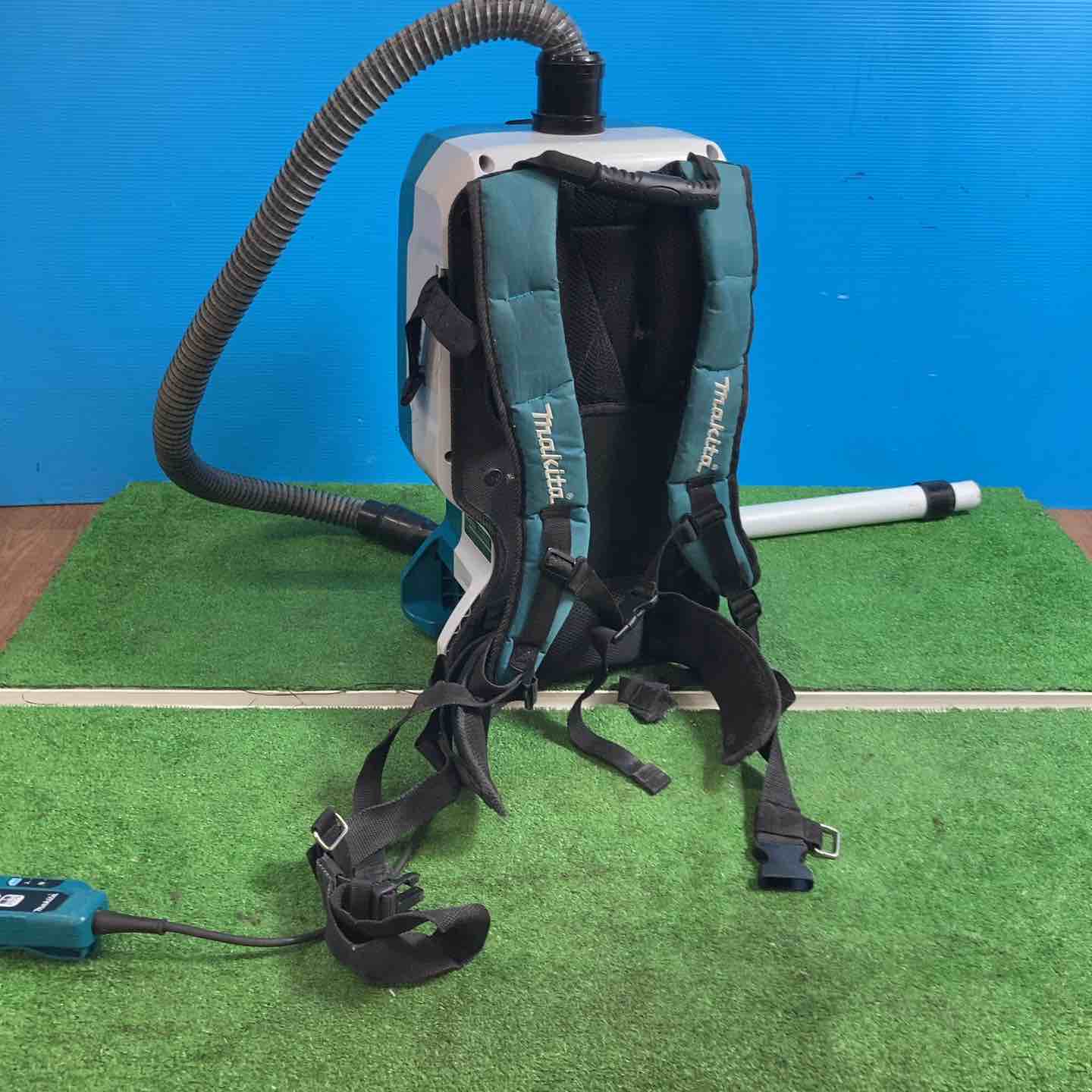 ◇マキタ(makita) コードレス背負集じん機 VC665DZ ホース・ノズルあり【岩槻店】 ◇マキタ(makita) コードレス背負集じん機 VC665DZ ホース・ノズルあり