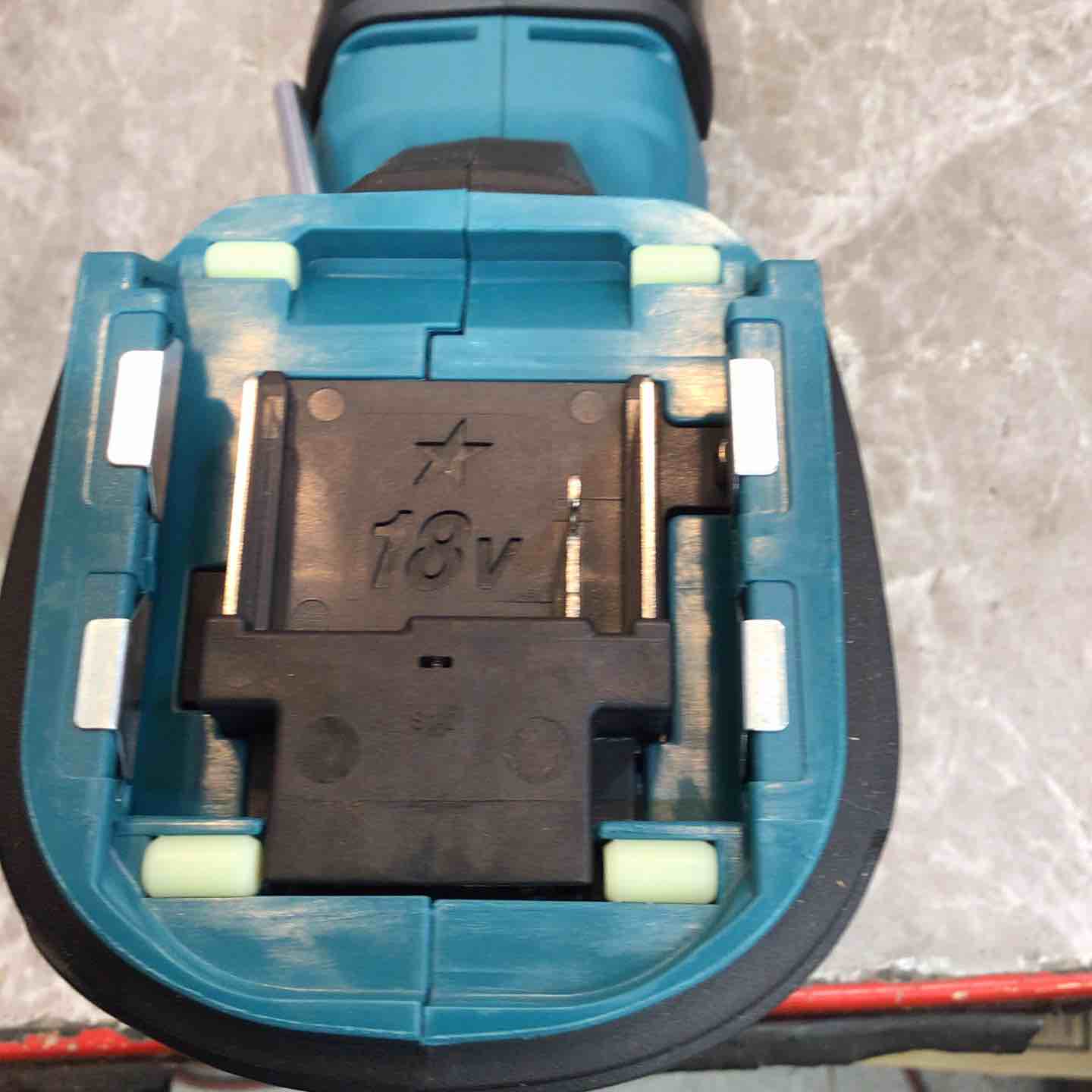 未使用品】本体のみ マキタ makita 18V コードレスレシプロソー