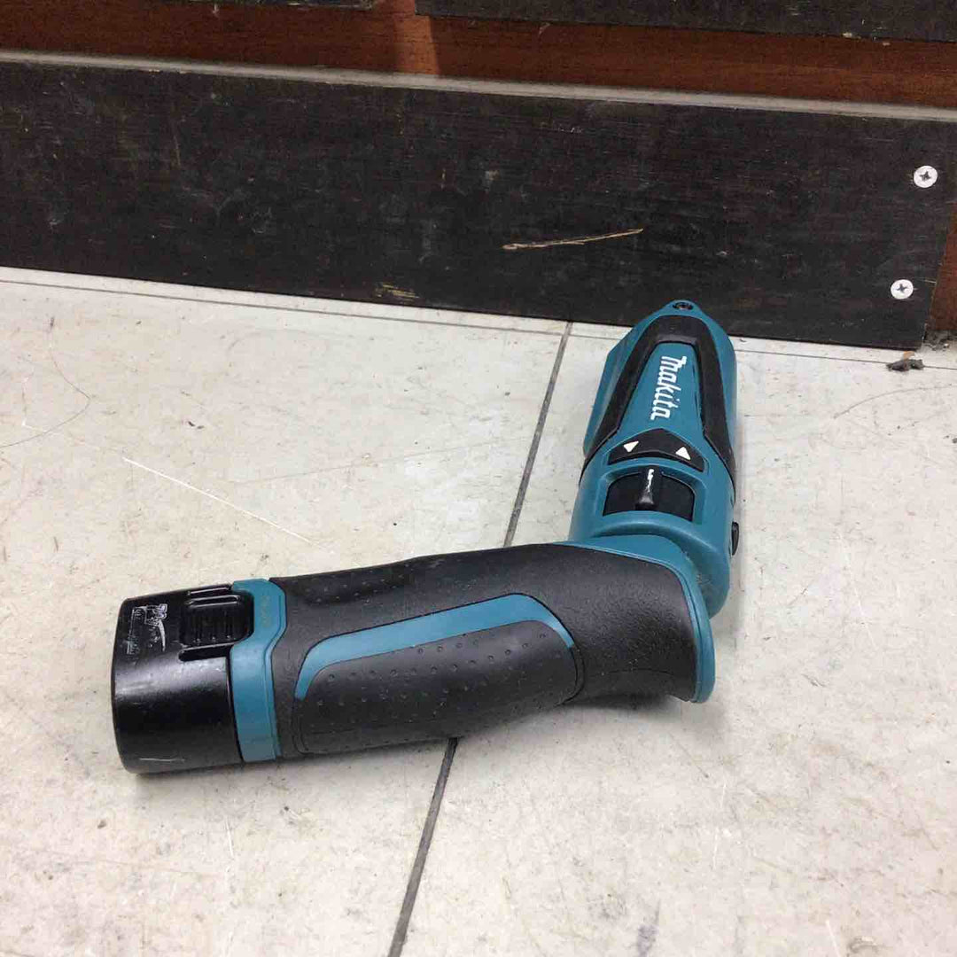 【中古品】 マキタ/makita コードレスペンインパクトドライバ TD021DSHSP 【鴻巣店】