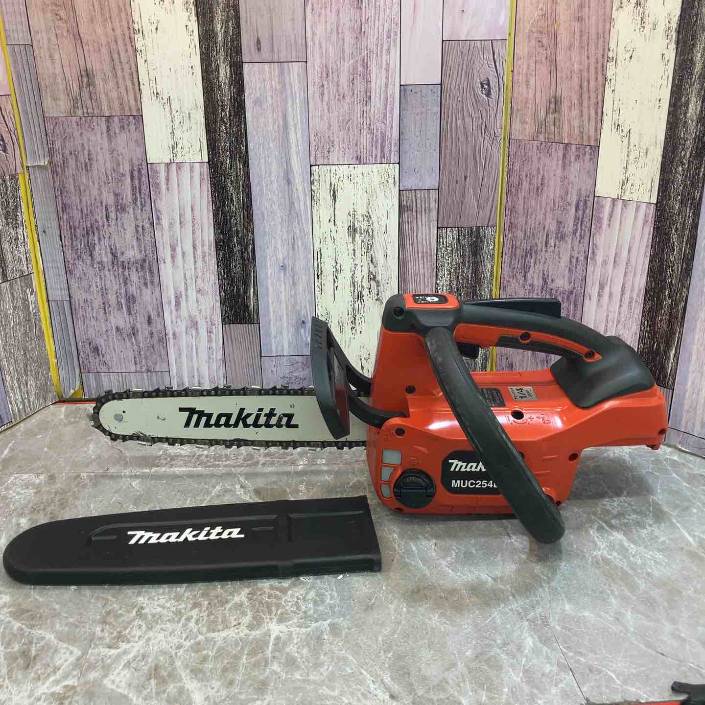 マキタ充電式チェーンソー MUC254DZR