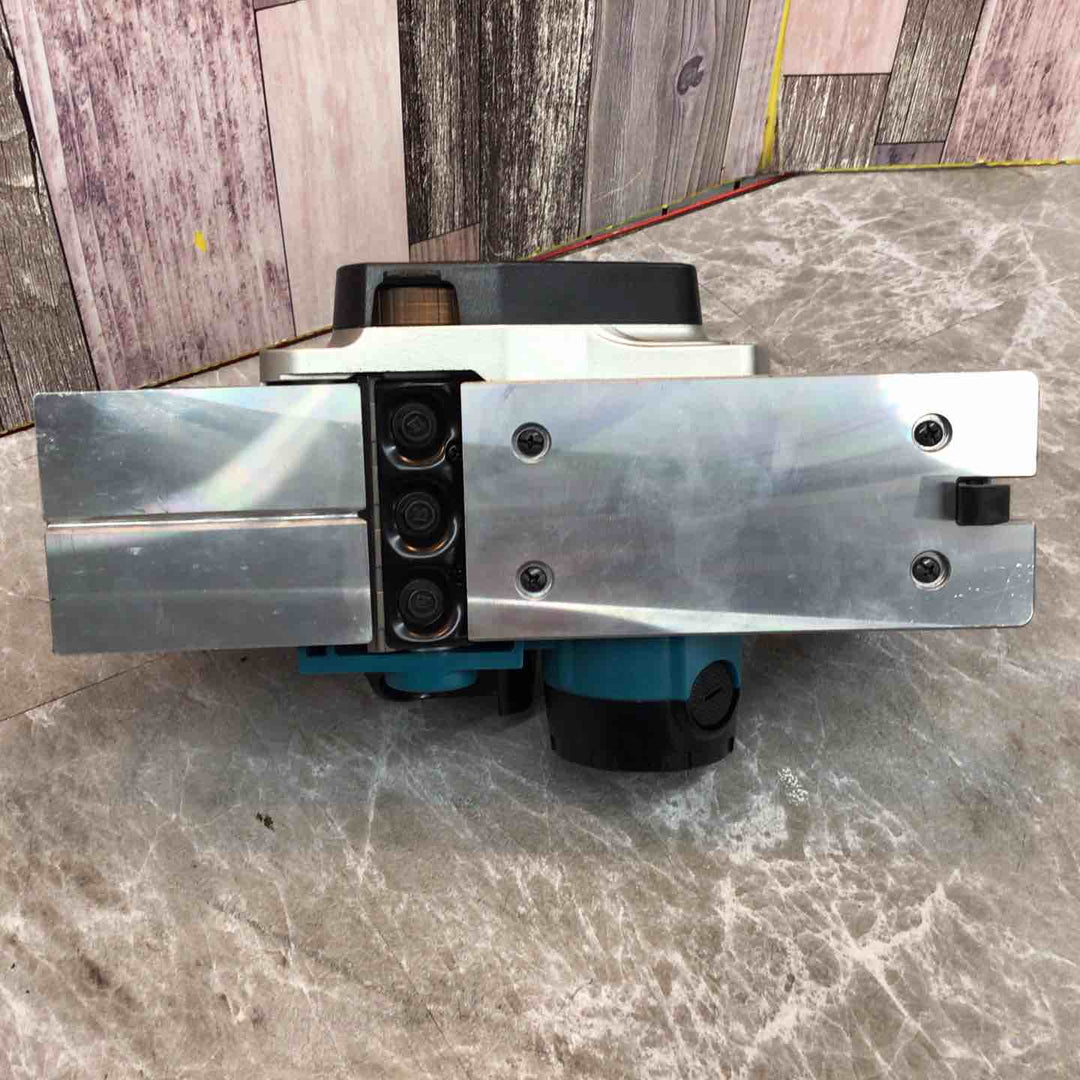 ★マキタ(makita) コードレスカンナ KP180DZ【八潮店】