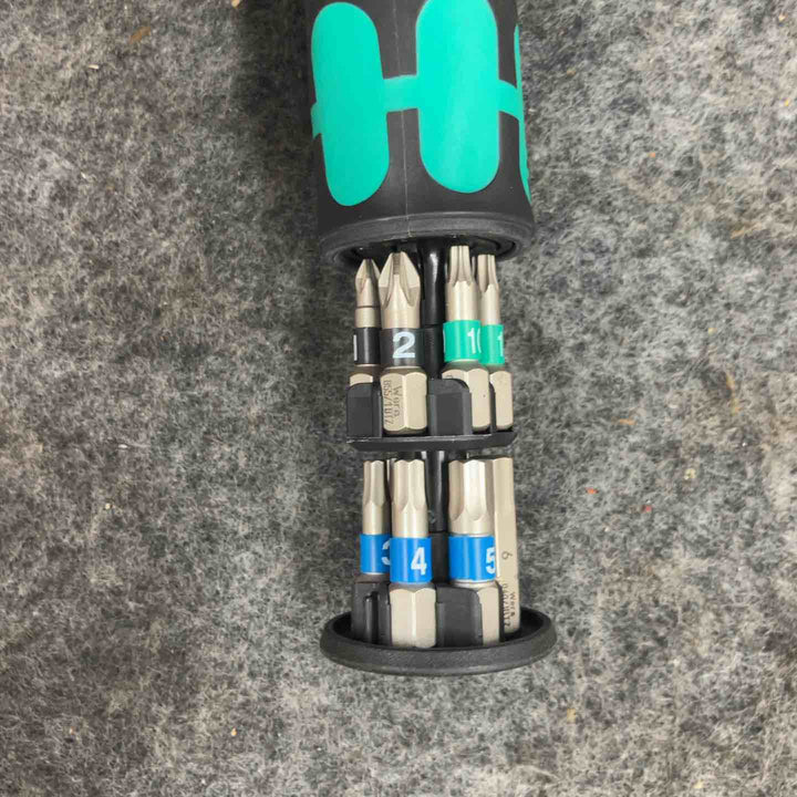 ◇ヴェラ(wera) 05004280001 | 首振りラチェットドライバー Zyklop ポケット 8009 セット 1, 13点セット【鴻巣店】