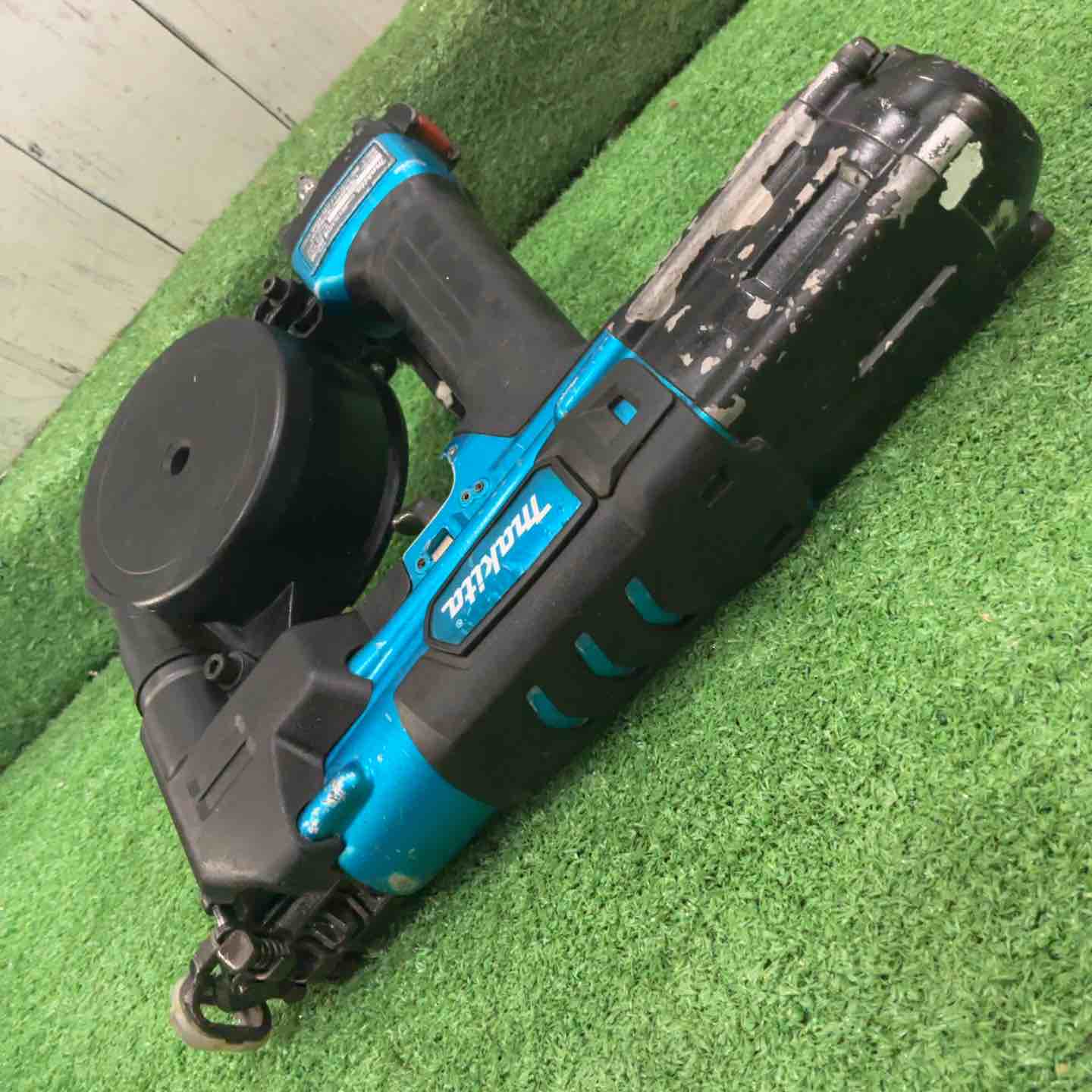 ★マキタ(makita) 高圧エアネジ打ち機 AR411HRM 動作確認済【川口店】 ☆マキタ(makita) 高圧エアネジ打ち機 AR411HRM【川口店】 マキタ