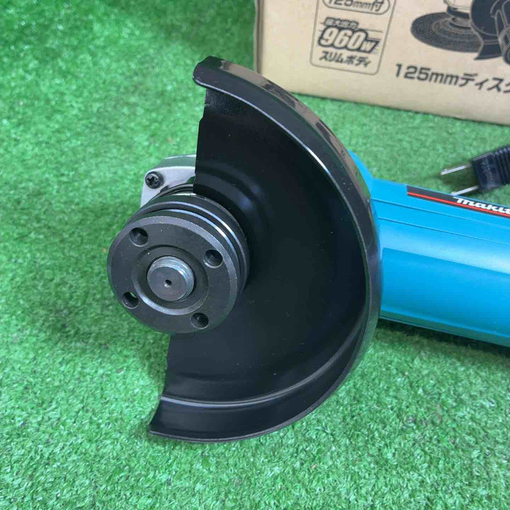 マキタ(makita) 125mm ディスクグラインダ 9535B【藤沢店】