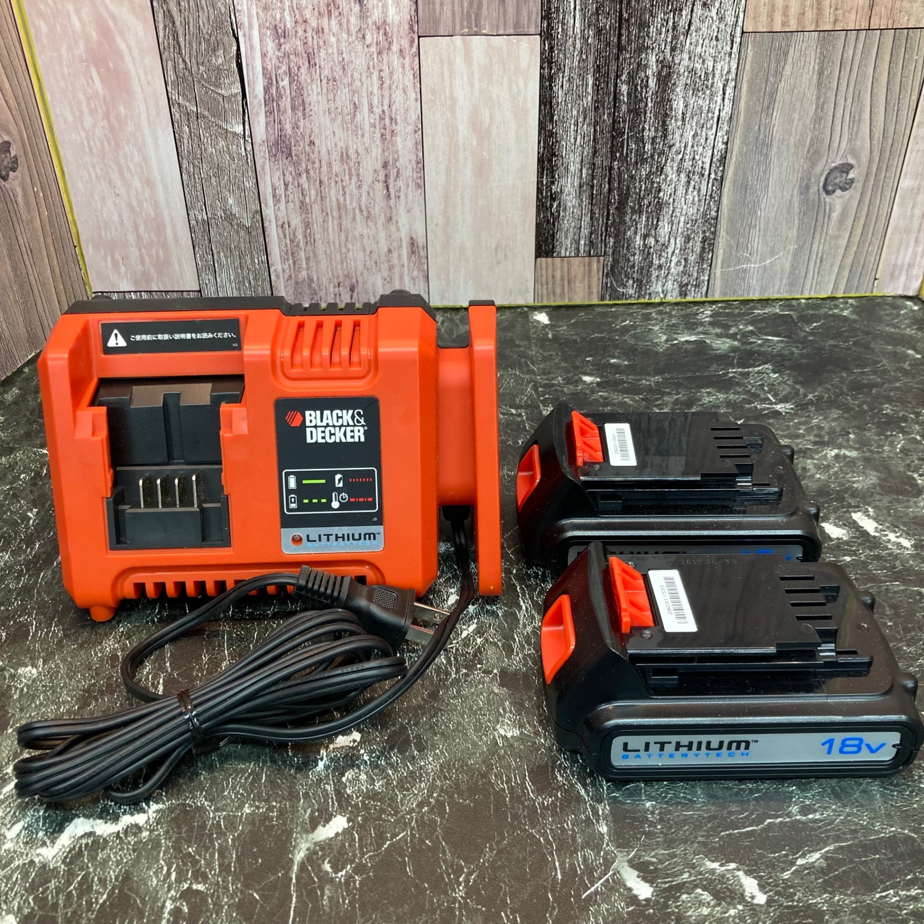 ○ブラック&デッカー チェーンソー GKC1820L2【八潮店】 – アクト