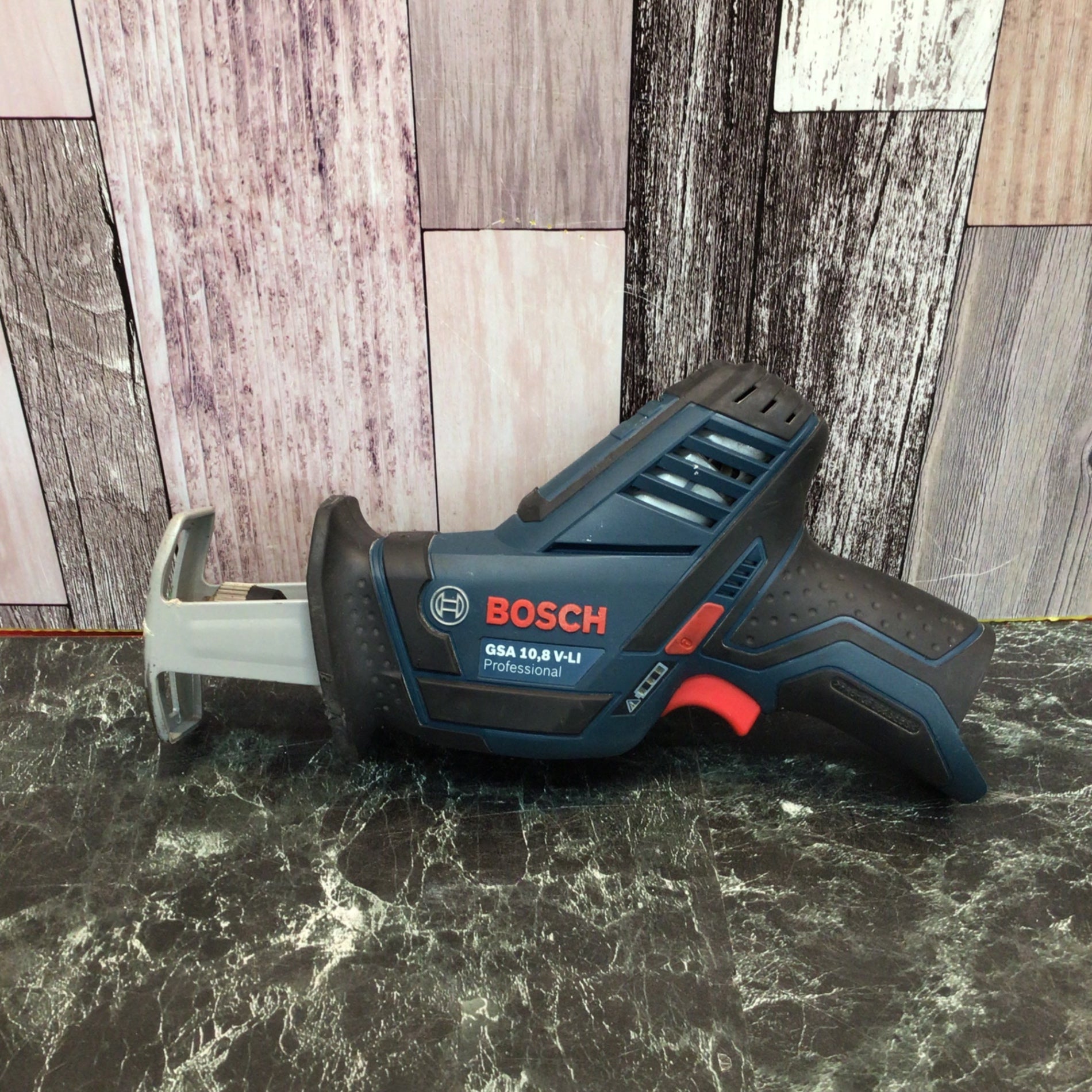 〇ボッシュ(BOSCH) 10.8V コードレスセーバーソー GSA10.8V-LI【八潮店