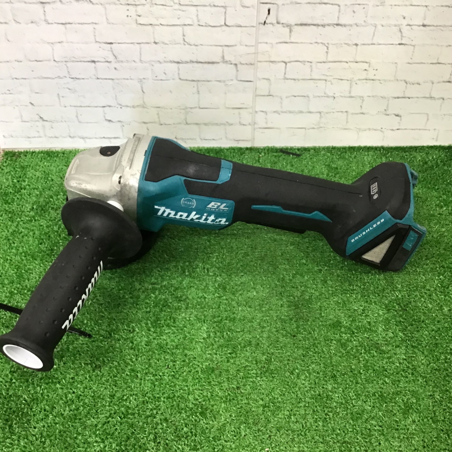 ☆マキタ(makita) 100mmコードレスディスクグラインダ GA408DZ【町田店】 – アクトツールオンラインショップ