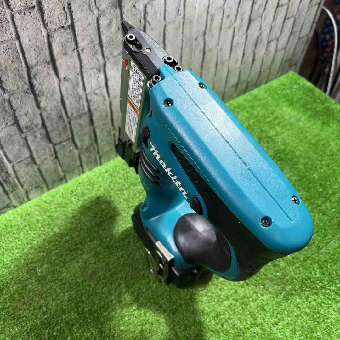 ★マキタ(makita) コードレスピンネイラ PT351DRF 動作確認済み バッテリー×1、充電器付き【川口店】