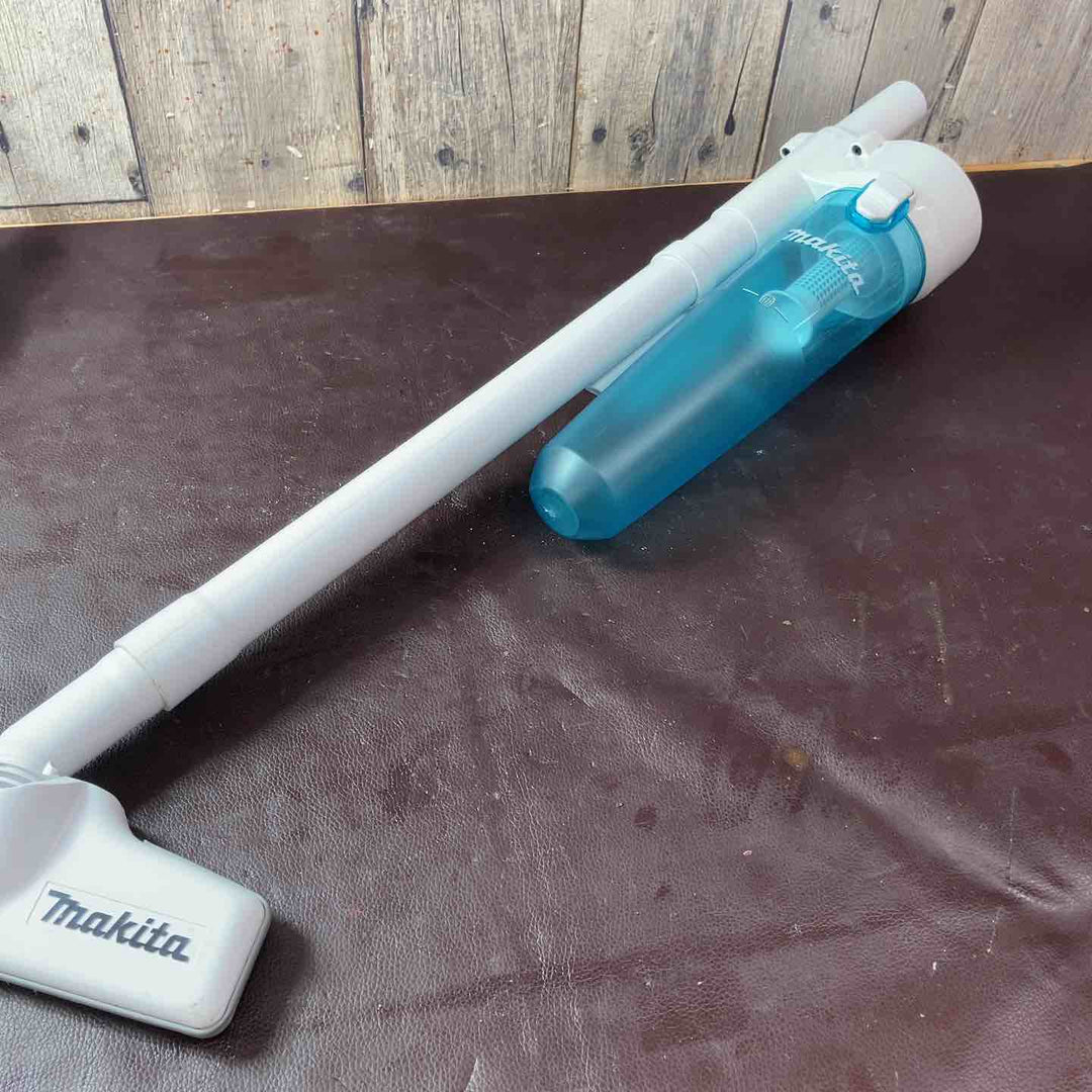 【中古品】 マキタ(makita) コードレスクリーナー CL180FDZW 【東大和店】