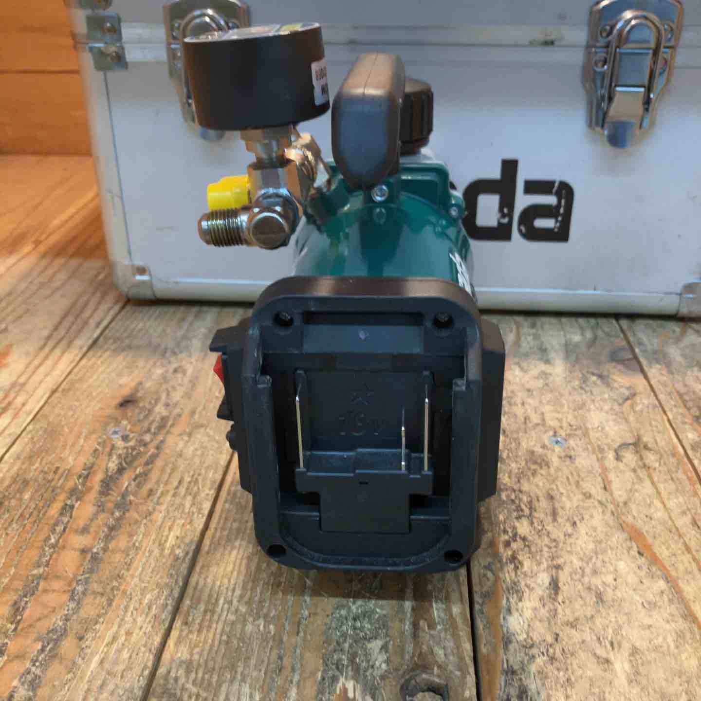 中古品】アサダ(ASADA) コードレス真空ポンプ 1.5CFM-B デジタルミニ連